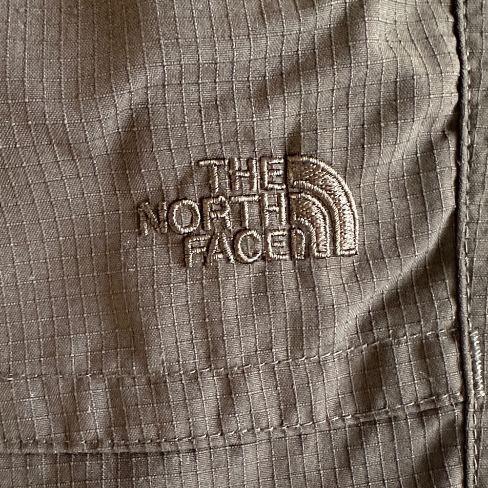 The North Face Cargo Pants - Size 2 Short - Picture 5 of 11